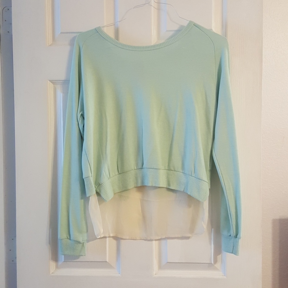 Long sleeve lightweight sweater